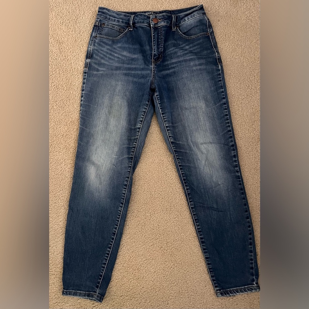 Maurices Women's Skinny Jeans in Dark Blue Wash